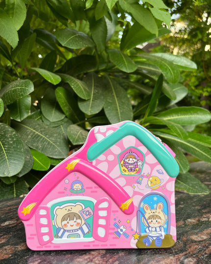 Hut piggy bank